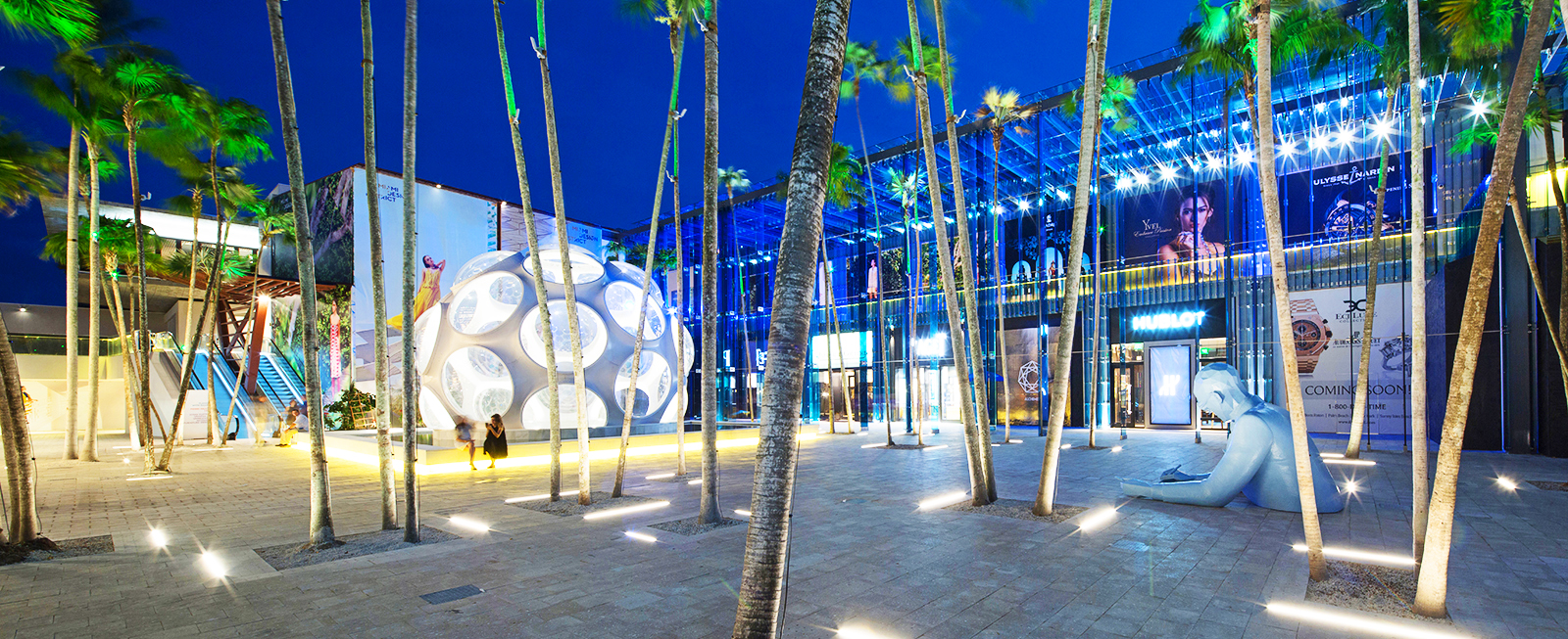 Louis Vuitton Store LVMH, Miami Design District, Florida, US