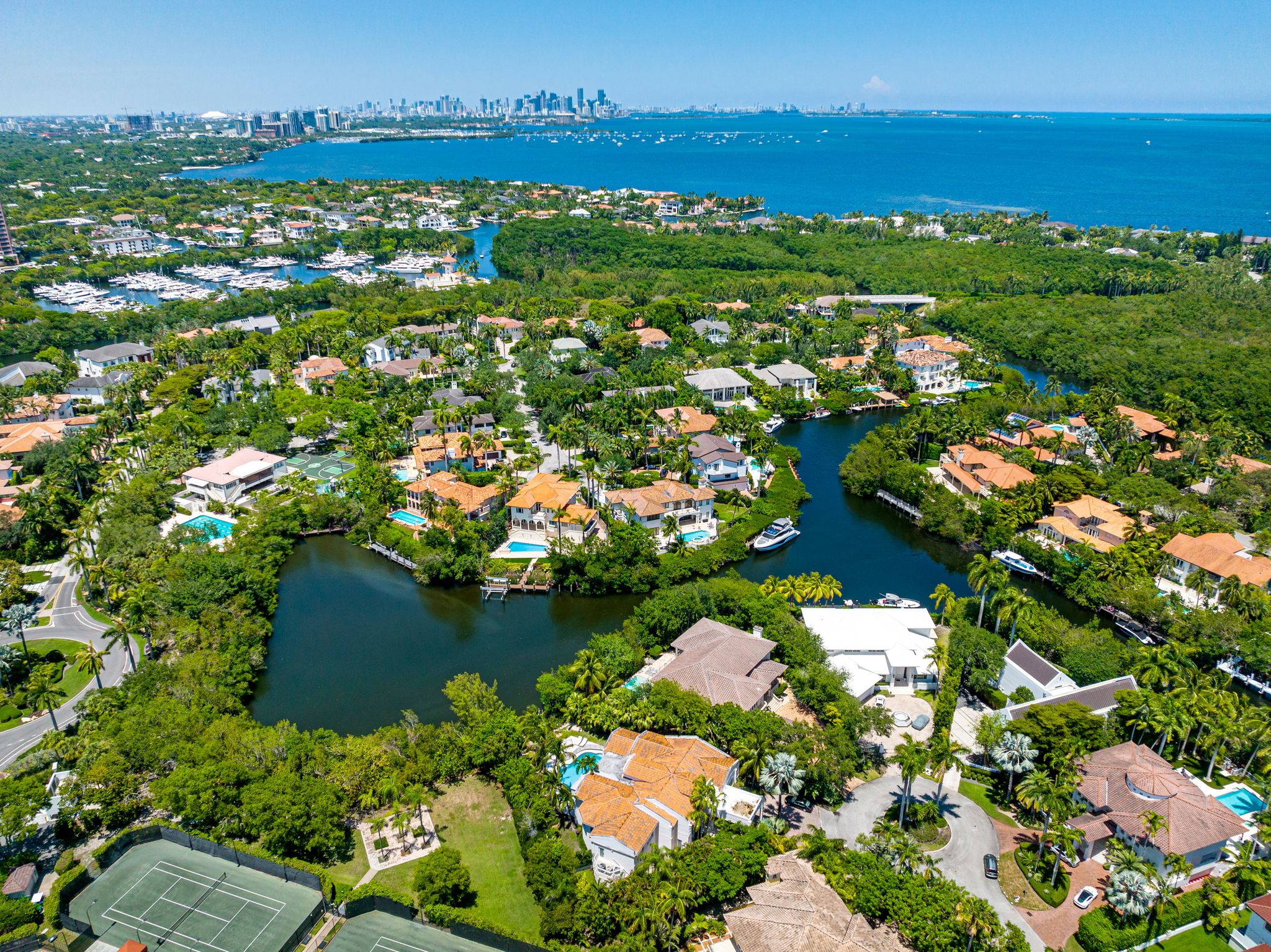 Les experts du Sud de la Floride s’expriment sur les prévisions régionales en matière d’immobilier pour 2023