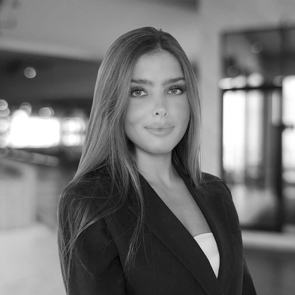 Stefania-digiallorenzo-real-estate-agent-miami